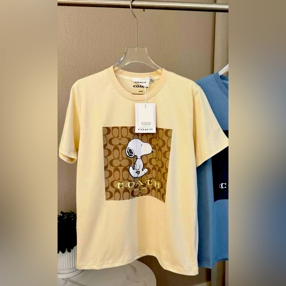 COACH Men's Women’s Unisex  Cream/Yellow Snoopy  T-shirt  COTTON